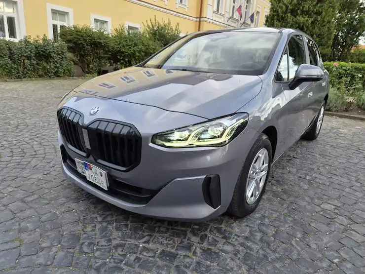 BMW Rad 2 Active Tourer 218d A/T (2022)
