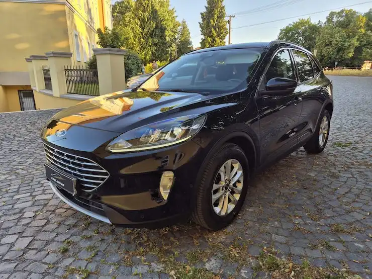 Ford Kuga 1.5 TDCi EcoBlue 120k Titanium A/T