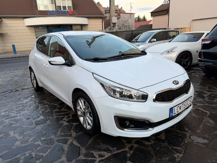 KIA Ceed Hatchback 1.6, 99kW, manuál