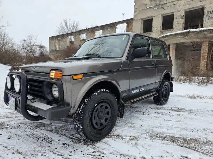 LADA NIVA Urban Edition 4x4 1.7 benzín