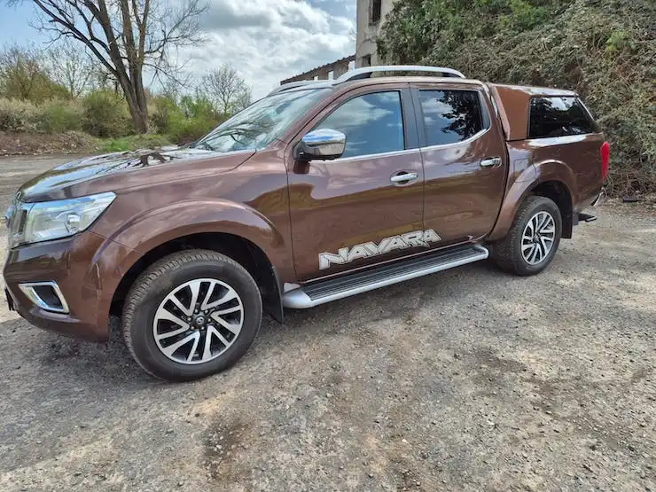 Nissan Navara DoubleCab DCi 190 Tekna A/T
