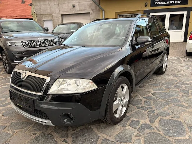 Škoda Octavia Combi Scout 2.0 FSI 4x4