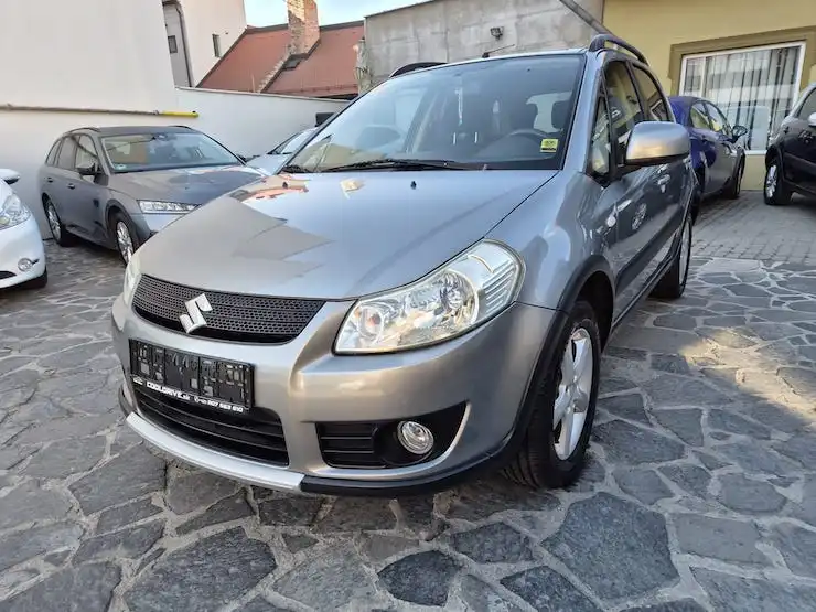 Suzuki SX4 VVT, 4x4, park. senzory (2007)