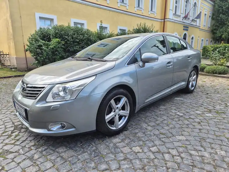 Toyota Avensis 2.0 D-4D Exclusive