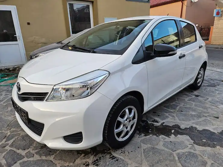 Toyota Yaris 1.0I VVT-i Power, 51 kW, M5, 5d. - Cool Drive