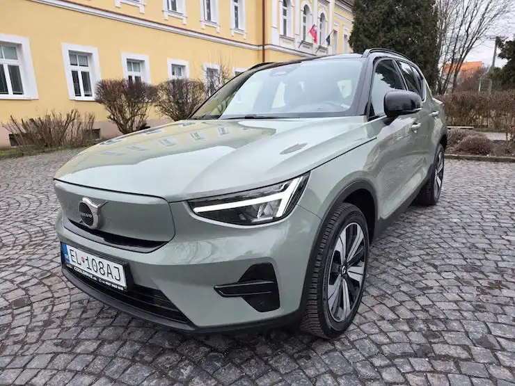 Volvo XC40 P6 231k Recharge PLUS