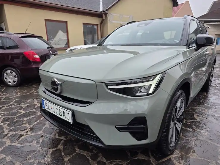 Volvo XC40 P6 231k Recharge PLUS